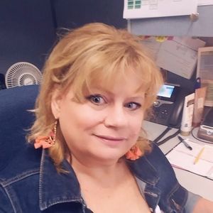 Meet your Posher, Lori